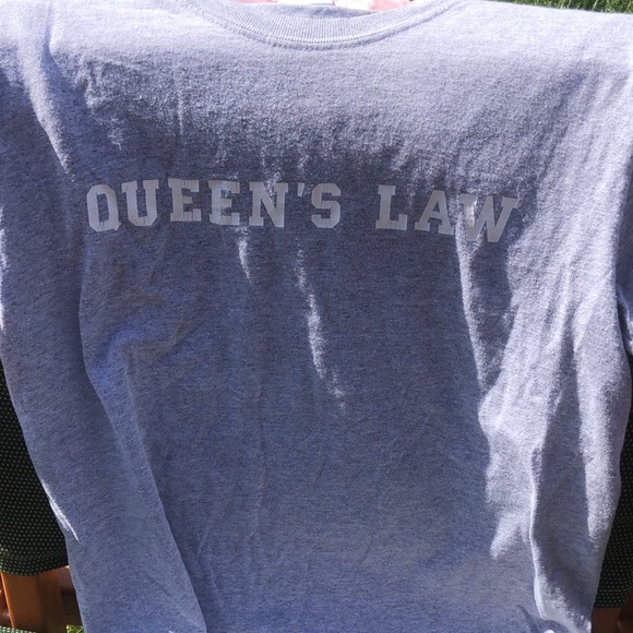 Queen’s Law T-shirt - Picture 2 of 5